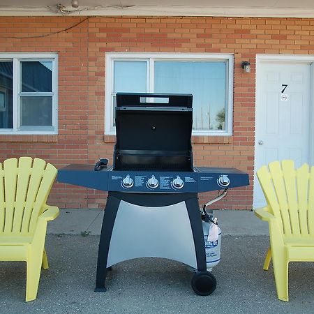 Stardust Motel Shaunavon ภายนอก รูปภาพ